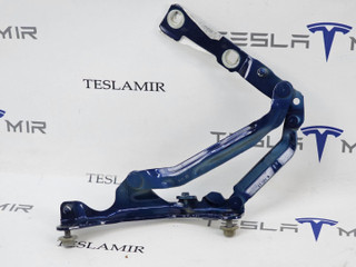 петля крышки багажника Tesla Model 3 1 поколение 2023, 1667399-00, 1092820-00
