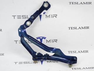 петля крышки багажника Tesla Model 3 1 поколение 2023, 1092821-00, 1667398-00