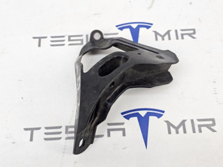 Кронштейн крепления проводки Tesla Model S 1 поколение [2-й рестайлинг] 2022, 1420417-00