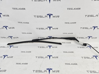 щеткодержатель (поводок стеклоочистителя, дворник) Tesla Model 3 1 поколение 2023, 1076728-00, 1076730-00, 1076726-00, 1621685-00