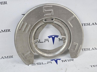 защитный кожух тормозного механизма Tesla Model 3 1 поколение 2023, 1044661-00
