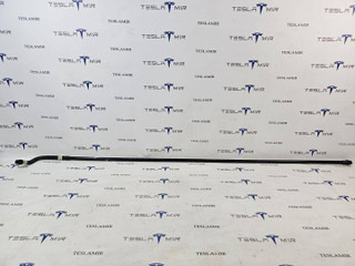 Патрубок системы охлаждения пластиковый Tesla Model 3 1 поколение 2020, 1077596-00