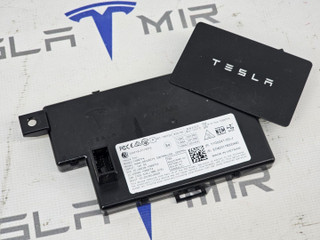 ключ-карта Tesla Model Y 1 поколение 2021, 1131087-00, 1131088-01, 1100241-00, 1089774-00