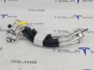 трубка кондиционера Tesla Model 3 1 поколение 2023, 1555055-00