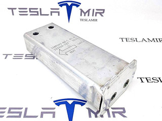 Кронштейн нижнего усилителя переднего бампера Tesla Model 3 1 поколение 2021, 1109193-00