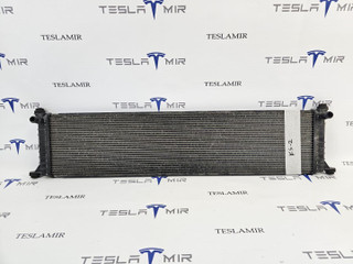 Радиатор охлаждения основной центральный Tesla Model S 1 поколение [рестайлинг] 2018, 1057999-00
