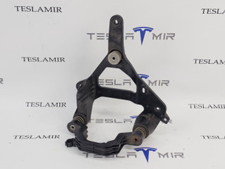 кронштейн насоса пневмоподвески Tesla Model S 1 поколение [рестайлинг] 2018, 1064674-00, 1060855-00
