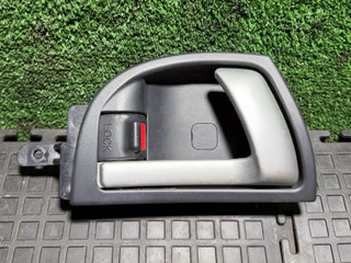 ручка внутренняя передняя правая Hyundai Santa Fe 2 поколение (CM) 2008