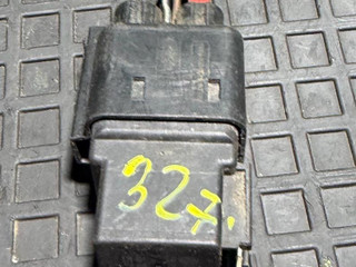 реле (прочие) Skoda Superb 2 поколение 2010, 1.8 л., бензин, МКПП, 3B0951253
