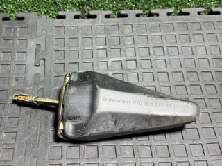 ограничитель открывания двери Volkswagen Golf 3 поколение 1995, 1H0837323