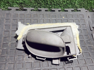 ручка внутренняя задняя левая Peugeot 206 1 поколение 2001, 9623698477