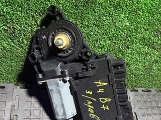 моторчик стеклоподъемника задний правый Audi A4 B7 2006, 0130821766