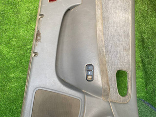 обшивка двери передняя левая Nissan Primera P11 1997, 1.6 л., GA16i, бензин, МКПП, седан