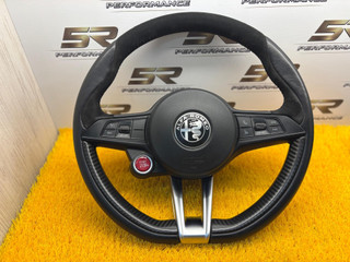 руль Alfa Romeo Giulia 2 поколение 952 2017, 2.9 л., бензин, АКПП, rosso competizione, седан, задний привод, правый руль, 156122860