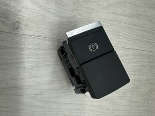 кнопка ручного тормоза (ручника) Audi Q3 F3 2020, 2.0 л., бензин, АКПП, внедорожник 5 дв., 83A927225B