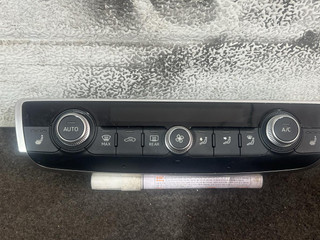 блок управления печки / климат-контроля Audi Q3 F3 2020, 2.0 л., бензин, АКПП, внедорожник 5 дв., полный привод, 83A820043L