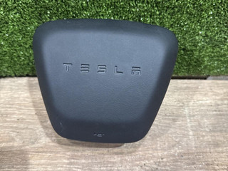 подушка безопасности водителя Tesla Model S 1 поколение [2-й рестайлинг] 2022, ppsb, 196518200
