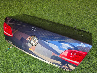 крышка багажника (дверь 3-5) Volkswagen Passat B7 2011, 1.8 л., CDAA, бензин, АКПП, синий, седан, передний привод, правый руль, 3AE827025