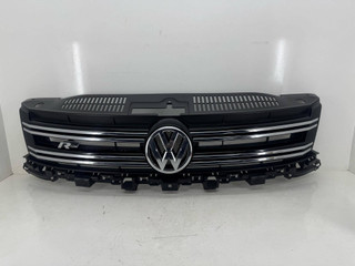 решетка радиатора Volkswagen Tiguan 1 поколение [рестайлинг] 2014, 2.0 л., бензин, робот, 5N0853653E