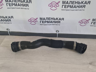 патрубок радиатора BMW 5 серия G30/G31 G30 2017, 3.0 л., B58 B30 A, бензин, АКПП, темно-синий, седан, полный привод, 17128602638, 8602638