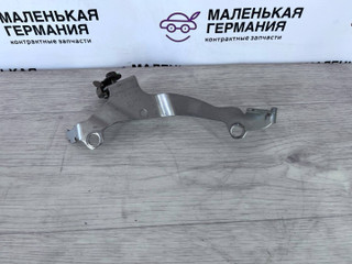крепление катализатора BMW 5 серия G30/G31 G30 2017, 3.0 л., B58 B30 A, бензин, АКПП, темно-синий, седан, полный привод, 18327643154, 7643154
