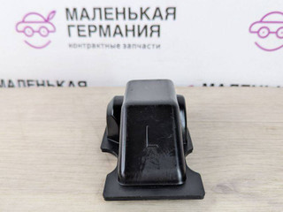 Щиток петли двери багажника лев. BMW 5 серия G30/G31 G30 2017, 3.0 л., B58 B30 A, бензин, АКПП, темно-синий, седан, полный привод, 51497431193, 7431193