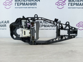 скелет ручки двери передней правой BMW 5 серия G30/G31 G30 (2016 - 2020), 3.0 л., B58 B30 A, бензин, полный привод, 51217401206, 7401206