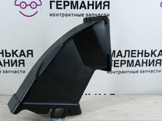 водосток планки обтекателя (жабо) прав. низ. BMW 5 серия G30/G31 G30 (2016 - 2020), 3.0 л., B58 B30 A, бензин, полный привод, 61667357248, 7357248
