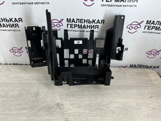 кронштейн блока управления BMW 5 серия G30/G31 G30 2017, 3.0 л., B58 B30 A, бензин, АКПП, темно-синий, седан, полный привод, 12908605530, 8605530