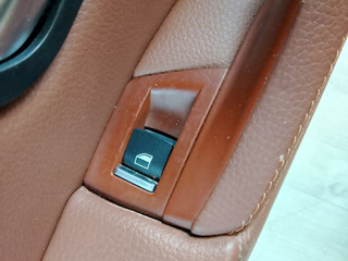 кнопка стеклоподъемника двери передней левой BMW 5 серия F10/F11 [рестайлинг] F10 2013, 2.0 л., N20 B20 A, бензин, серебро, седан, 61319241949, 9241949