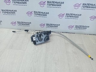 замок двери задней левой Mercedes-Benz C-Класс W205/S205/C205 2014, 2.0 л., M 274.920, бензин, АКПП, белый, седан, задний привод, правый руль, A2220064099