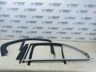 Комплект молдингов Mercedes-Benz C-Класс W205/S205/C205 2014, 2.0 л., M 274.920, бензин, АКПП, белый, седан, задний привод, правый руль, A2057370171, A2057350125, A2057350365, A2056900987