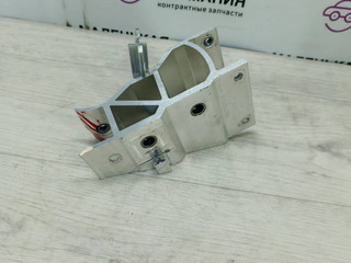 кронштейн радиатора BMW X3 G01 (2017 - 2026), 51117473457, 7473457