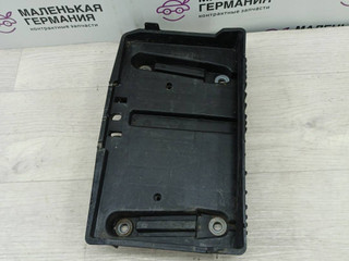 полка аккумулятора Mercedes-Benz C-Класс W205/S205/C205 2014, 2.0 л., M 274.920, бензин, АКПП, белый, седан, задний привод, правый руль, A2056200118