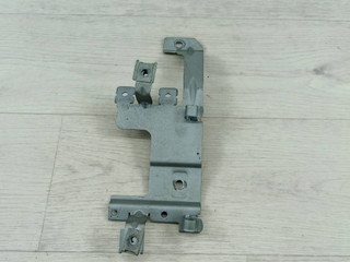 кронштейн (крепление) BMW 5 серия F07/F10/F11 (2009 - 2013), 3.0 л., N52 B30 AF, бензин, 12527584621, 7584621