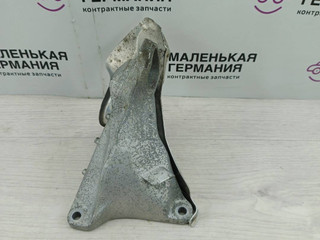 кронштейн двигателя BMW 3 серия E90/E91/E92/E93 (2004 - 2010), 2.0 л., N46 B20 BD, бензин, 22116764574, 22116760308, 6760308