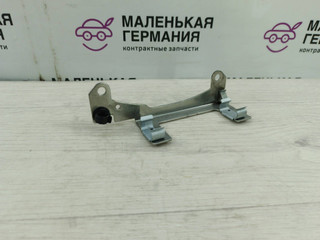 кронштейн (крепление) BMW 5 серия G30/G31 G30 (2016 - 2020), 3.0 л., B58 B30 A, бензин, полный привод, 11787589136, 7589136