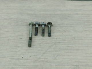 болт BMW 5 серия F07/F10/F11 F10 2011, 2.0 л., N47 D20 C, дизель, АКПП, седан, полный привод, 31517589002, 7589002, 07129907173, 9907173