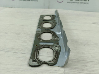 Прокладка выпускного коллектора Mercedes-Benz C-Класс W205/S205/C205 2014, 2.0 л., M 274.920, бензин, АКПП, белый, седан, задний привод, правый руль, A2741420180