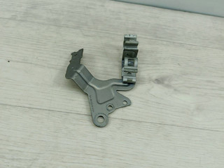 кронштейн (крепление) Mercedes-Benz C-Класс W205/S205/C205 2014, 2.0 л., M 274.920, бензин, АКПП, белый, седан, задний привод, правый руль, A0025468843