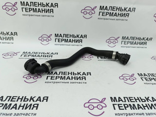 патрубок радиатора BMW 5 серия G30/G31 G30 2019, 4.4 л., N63 B44 C, бензин, АКПП, carbonschwarz metallic (416), седан, полный привод, 17128602676, 8602676