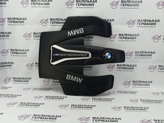декоративная крышка двигателя BMW 5 серия G30/G31 G30 2019, 4.4 л., N63 B44 C, бензин, АКПП, carbonschwarz metallic (416), седан, полный привод, 11148602047, 11148679177, 11148673121, 8679177, 8602047, 8673121