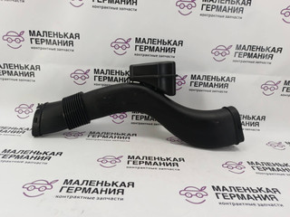 патрубок воздушного фильтра BMW 5 серия G30/G31 G30 2019, 4.4 л., N63 B44 C, бензин, АКПП, carbonschwarz metallic (416), седан, полный привод, 13718613149, 8613149