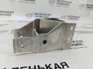 кронштейн (крепление) BMW 5 серия G30/G31 G30 2019, 4.4 л., N63 B44 C, бензин, АКПП, carbonschwarz metallic (416), седан, полный привод, 51117357215, 7357215