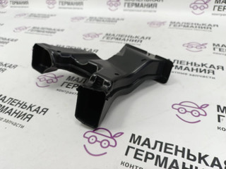 водосток планки обтекателя (жабо) лев. BMW 5 серия G30/G31 G30 2019, 4.4 л., N63 B44 C, бензин, АКПП, carbonschwarz metallic (416), седан, полный привод, 61667357246, 7357246