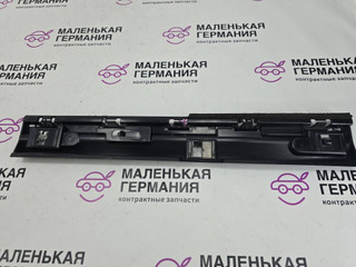 Кронштейн крепления порога BMW X1 F48 2017, 2.0 л., B48 A20 B, бензин, АКПП, синий mediterranblau c10, полный привод, правый руль, 51777332332, 7332332