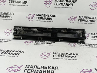 Кронштейн крепления порога BMW X1 F48 2016, 2.0 л., B47 C20 A, дизель, АКПП, alpinweiss 3 (300), передний привод, правый руль, 51777332331, 7332331