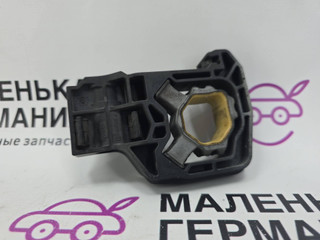 кронштейн радиатора BMW 5 серия F10/F11 [рестайлинг] F10 2013, 2.0 л., N20 B20 A, бензин, серебро, седан, 17117575248