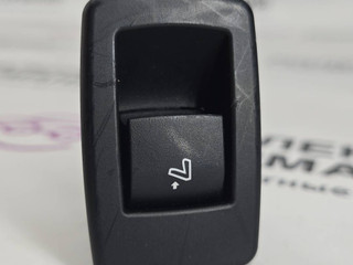 ручка ( кнопка ) складывания сиденья BMW X1 F48 2017, 2.0 л., B48 A20 B, бензин, АКПП, alpinweiss 3 (300), полный привод, правый руль, 61319290728, 9290728