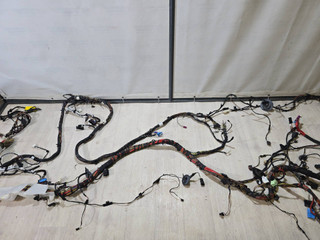 проводка BMW X6 F16 2014, 3.0 л., N55 B30 A, бензин, АКПП, красный, правый руль, 61112411569, 2411569